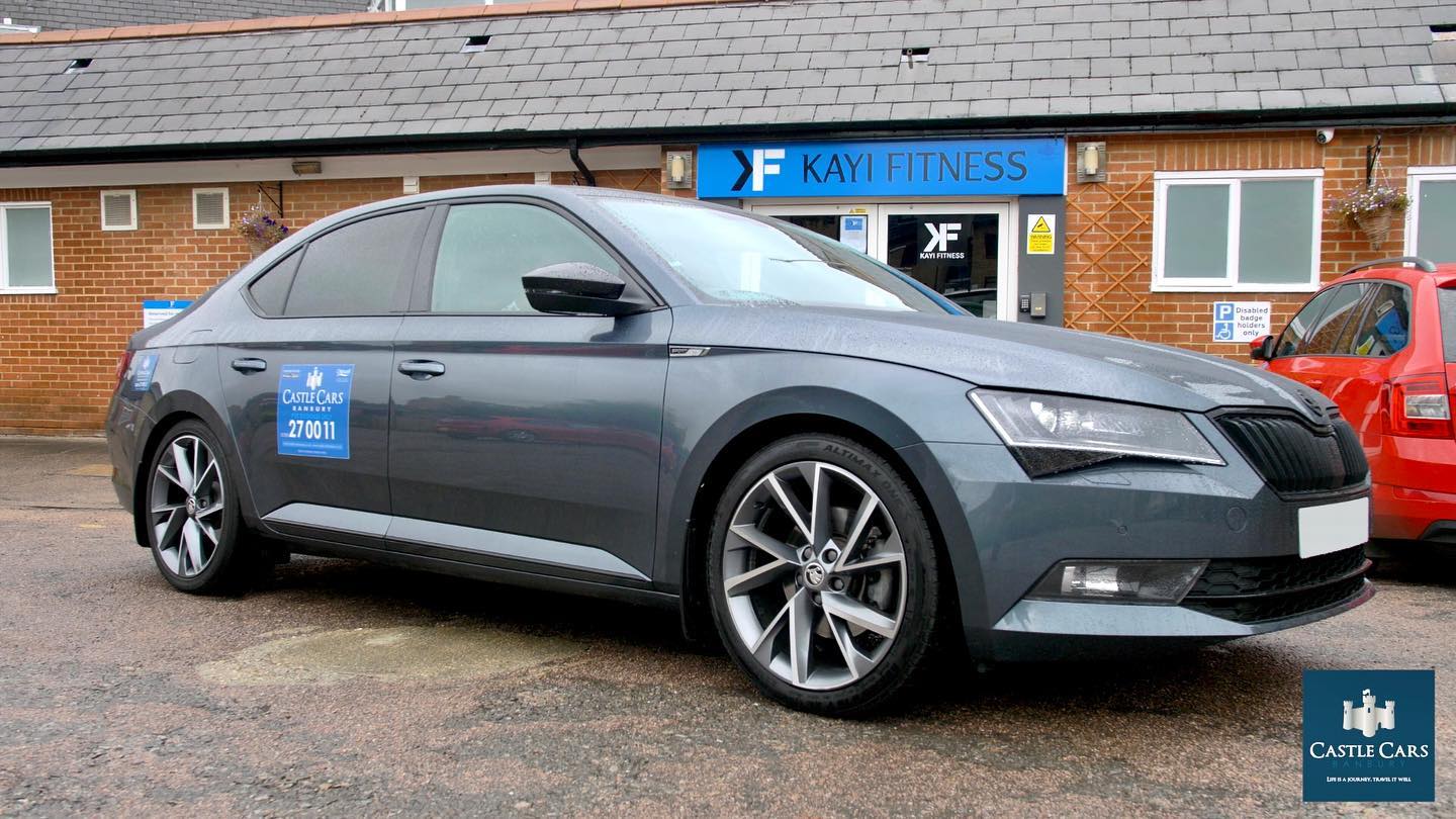 Heathrow Airport Transfers | Castle Cars Banbury | Fixed Prices 24/7